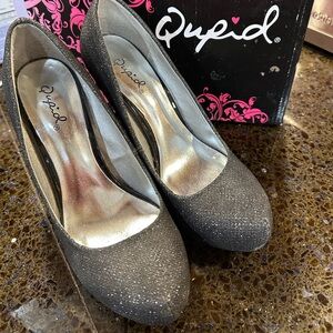 QUPID Shoes | Black Sparkly Stiletto platform heels | size: 6